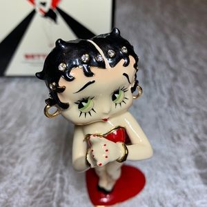Betty Boop Hinged Box "The Red Heart" BB21002